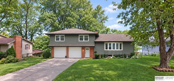 3617 S 105 Avenue, Omaha, NE 68124
