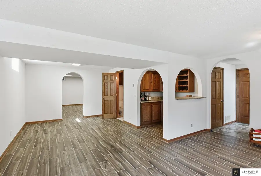 408 Kountze Memorial Drive, Bellevue, NE 68005 - #2