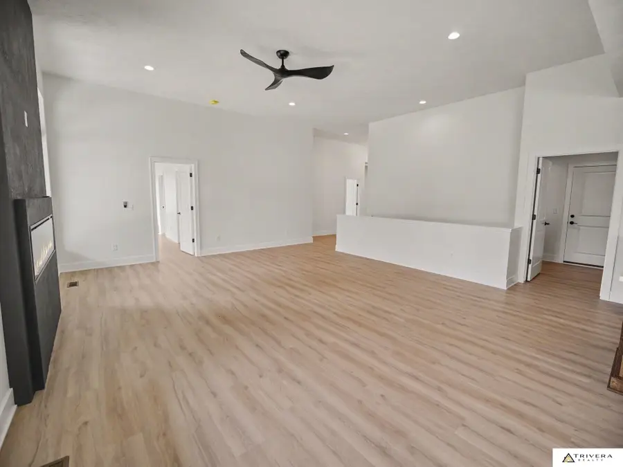9160 Hillcrest Trail, Lincoln, NE 68520 - #3