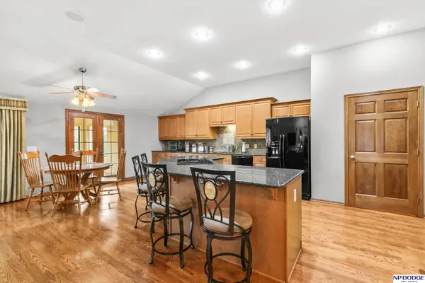 19813 Adams Street, Omaha, NE 68135