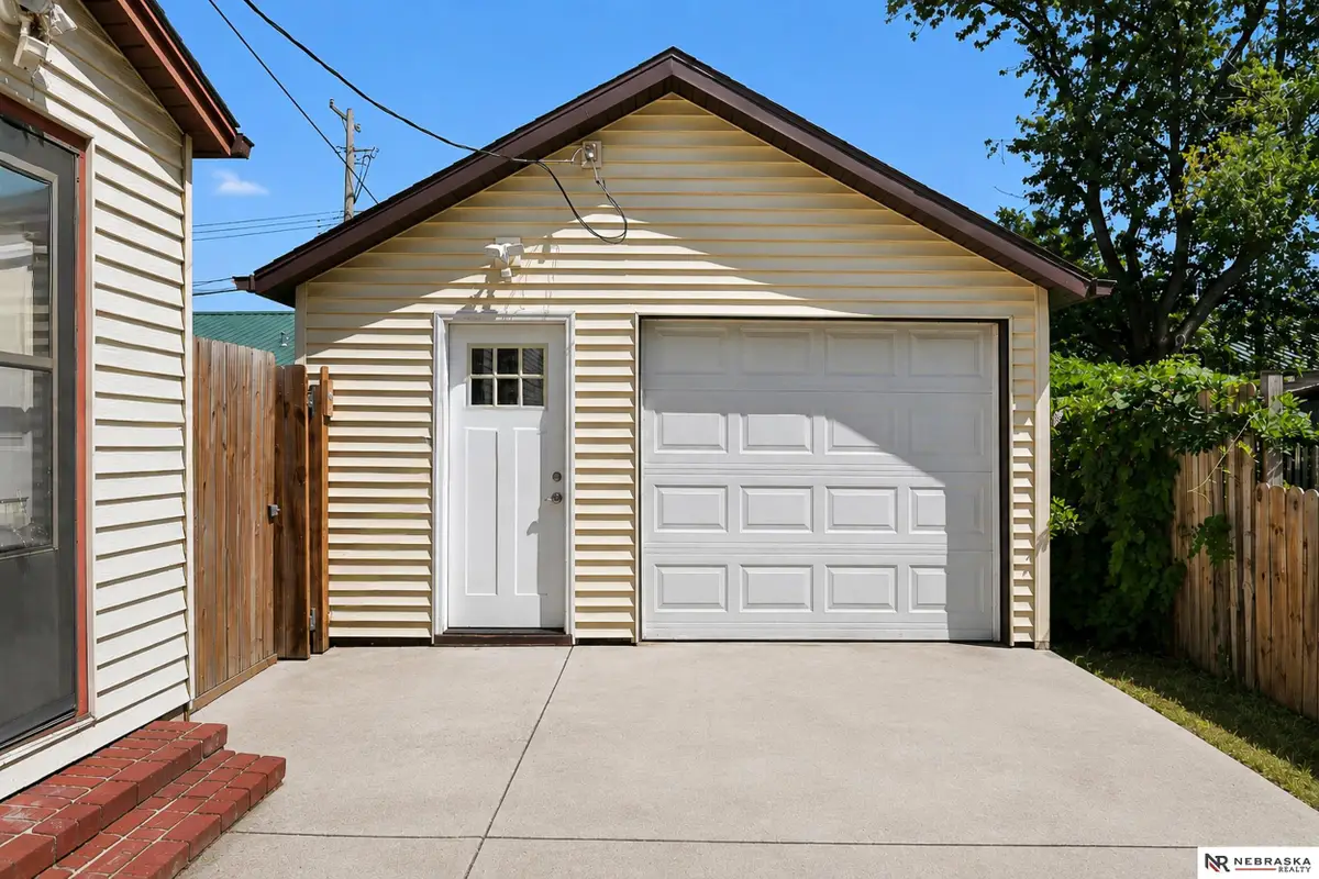 532 N 26th Street, Lincoln, NE 68503 - #1