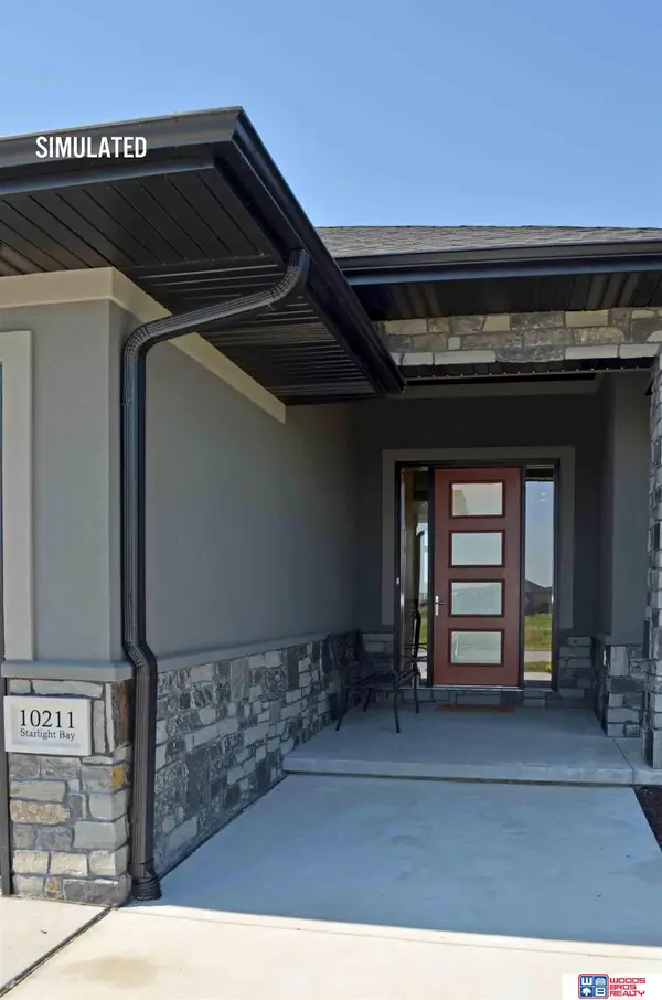 512 Deep Water Bay, Lincoln, NE 68527