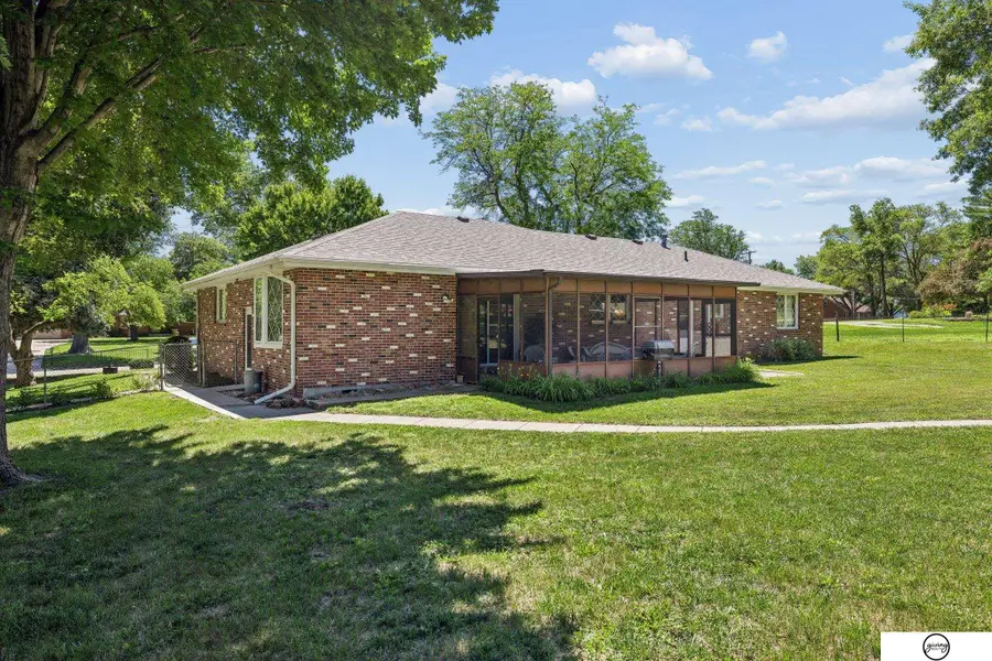 3921 S Folsom Street, Lincoln, NE 68522 - #3