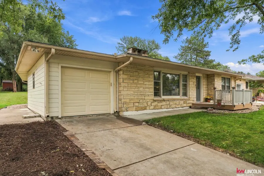 3016 Prairie Road, Lincoln, NE 68056 - #3