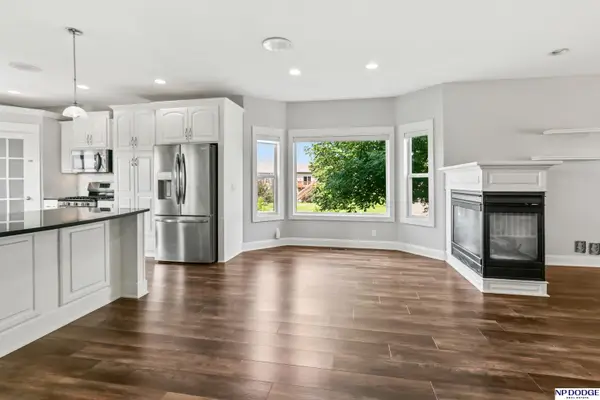 4514 N 207 Circle, Elkhorn, NE 68022
