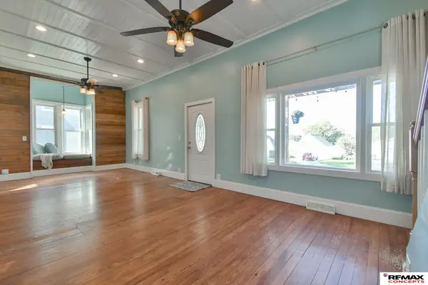436 S 1st Street, Seward, NE 68434