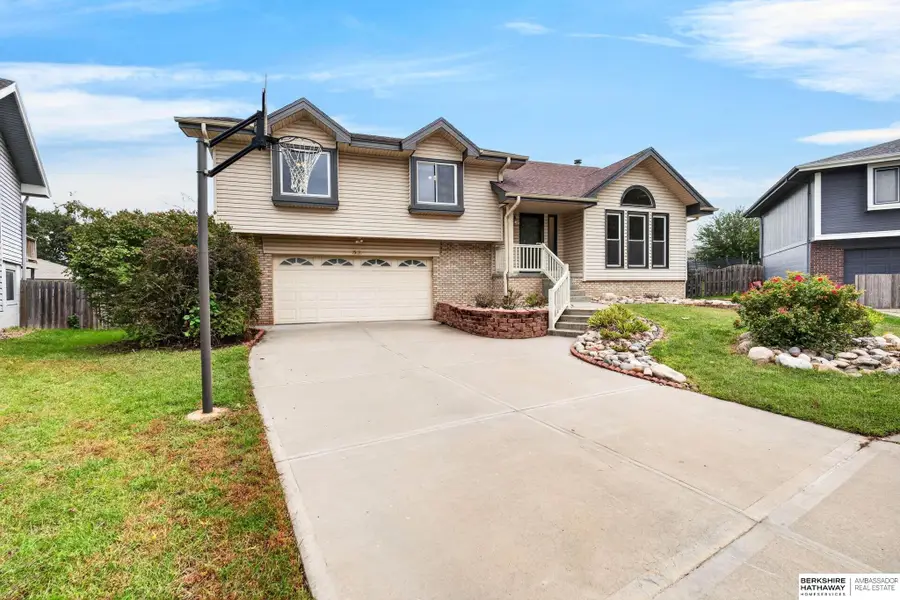 15610 Franklin Circle, Omaha, NE 68118 - #2