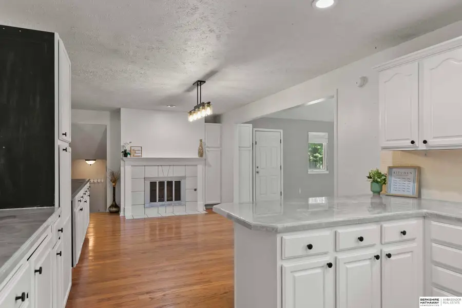 7821 Lake Street, Lincoln, NE 68506 - #3