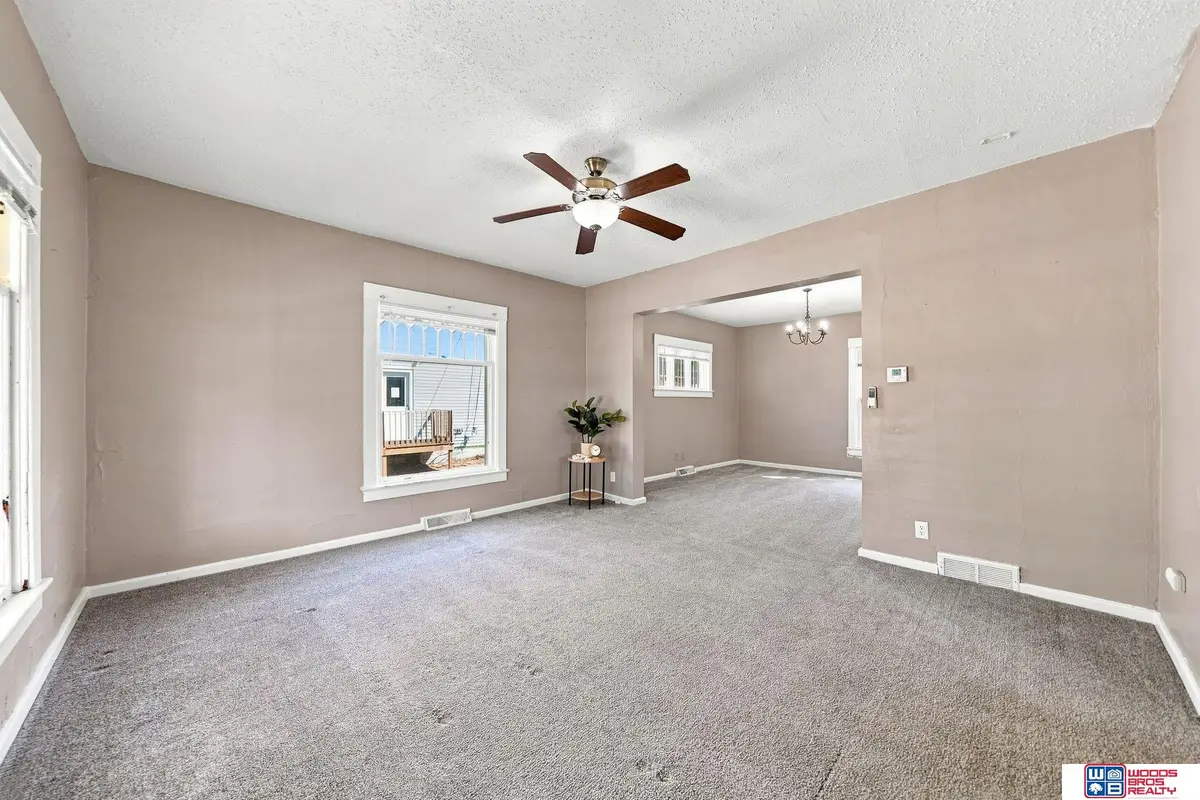 1216 S 17th Street, Lincoln, NE 68502 - #1