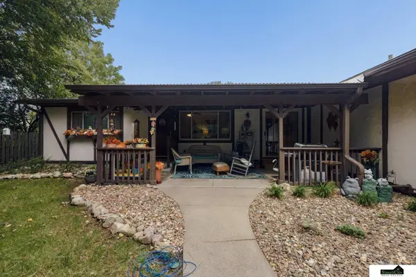 5259 Goldenrod Circle, Lincoln, NE 68512