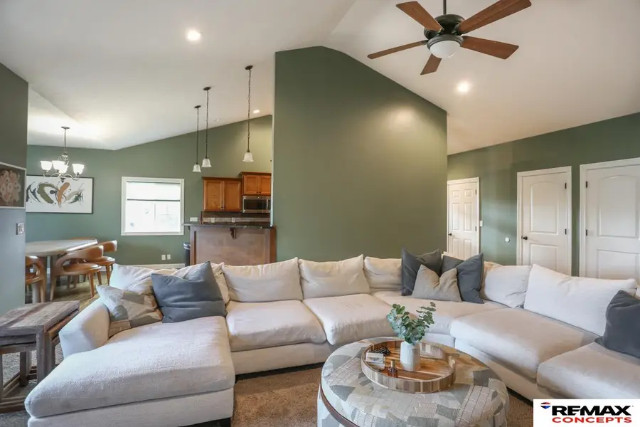 2725 Hoy Street, Lincoln, NE 68516 - #2