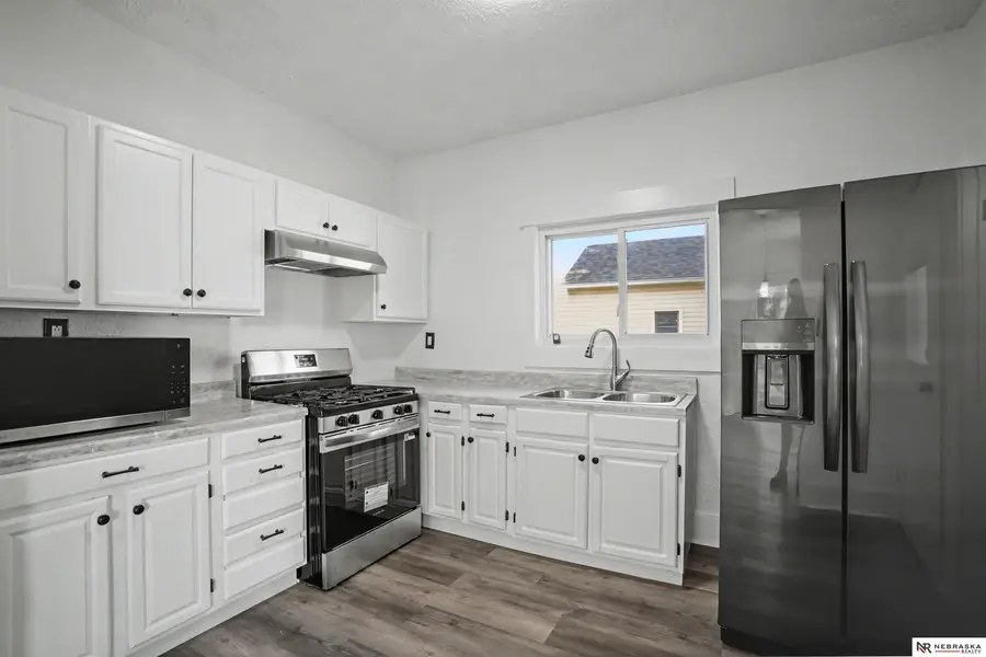 2411 Madison Street, Bellevue, NE 68005 - #3