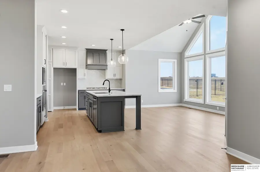 20152 T Street, Omaha, NE 68135 - #3