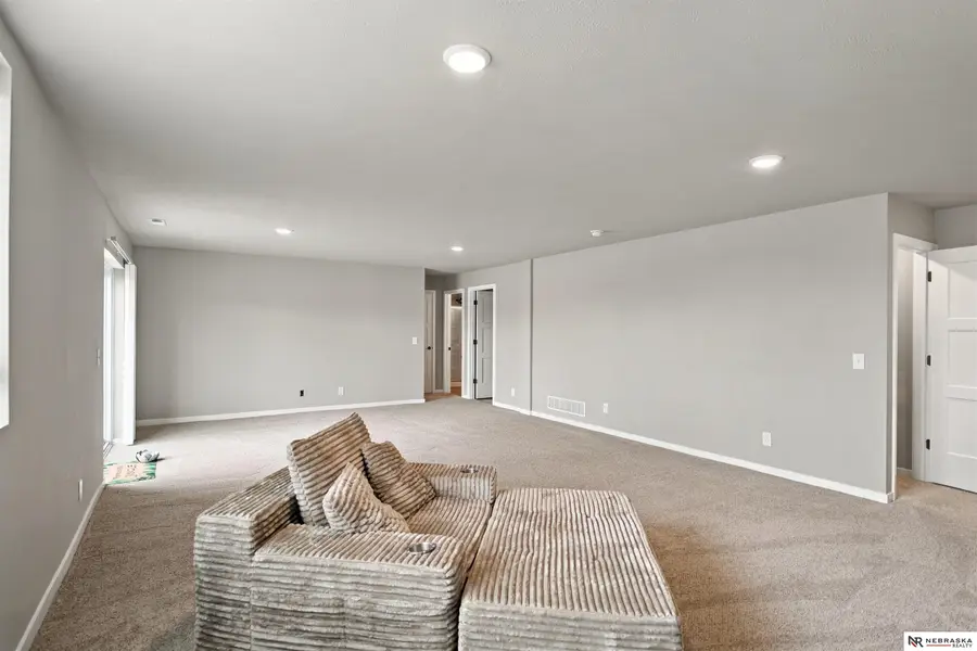 11952 S 107th Avenue, Papillion, NE 68046 - #2