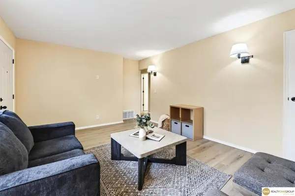 7520 Terry Drive, La Vista, NE 68128