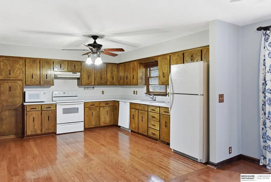 715 S 212th Street, Elkhorn, NE 68022 - #2