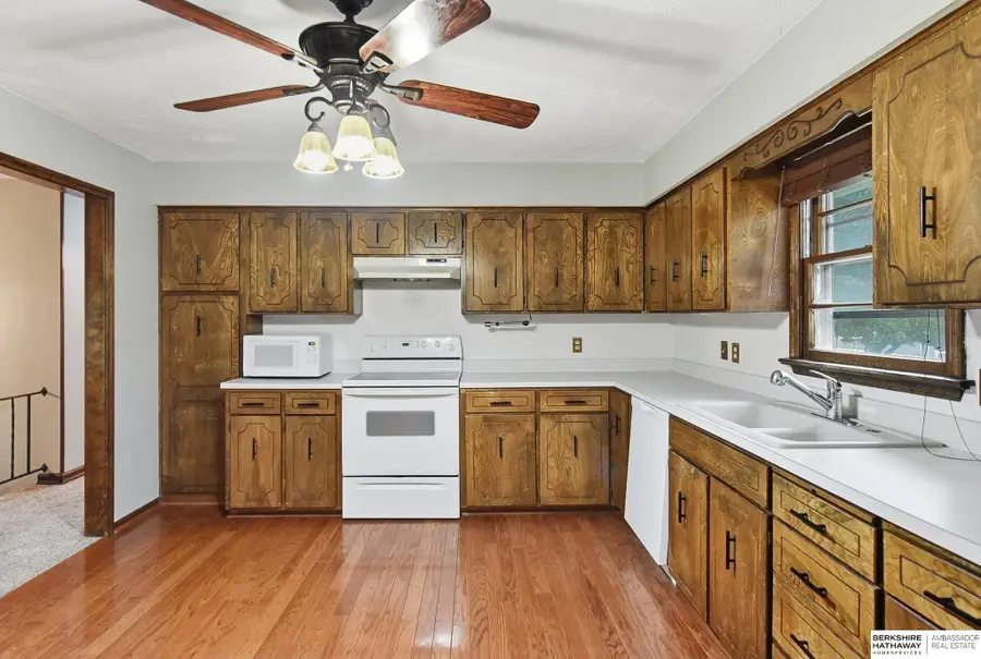 715 S 212th Street, Elkhorn, NE 68022 - #3