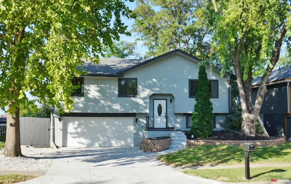 736 W Joel Street, Lincoln, NE 68521