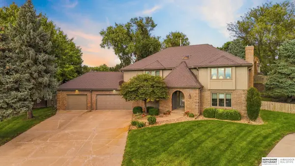 16606 Wright Circle, Omaha, NE 68130