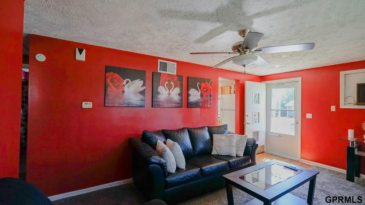 4618 Redick Avenue, Omaha, NE 68152 - #1