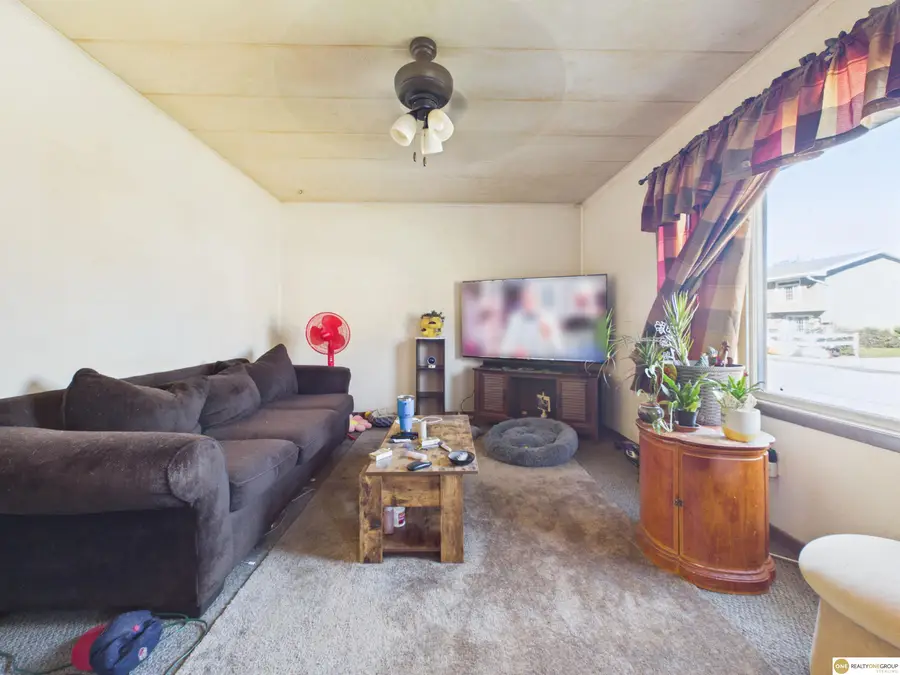 303 W Whittingham Street, Valley, NE 68064 - #2