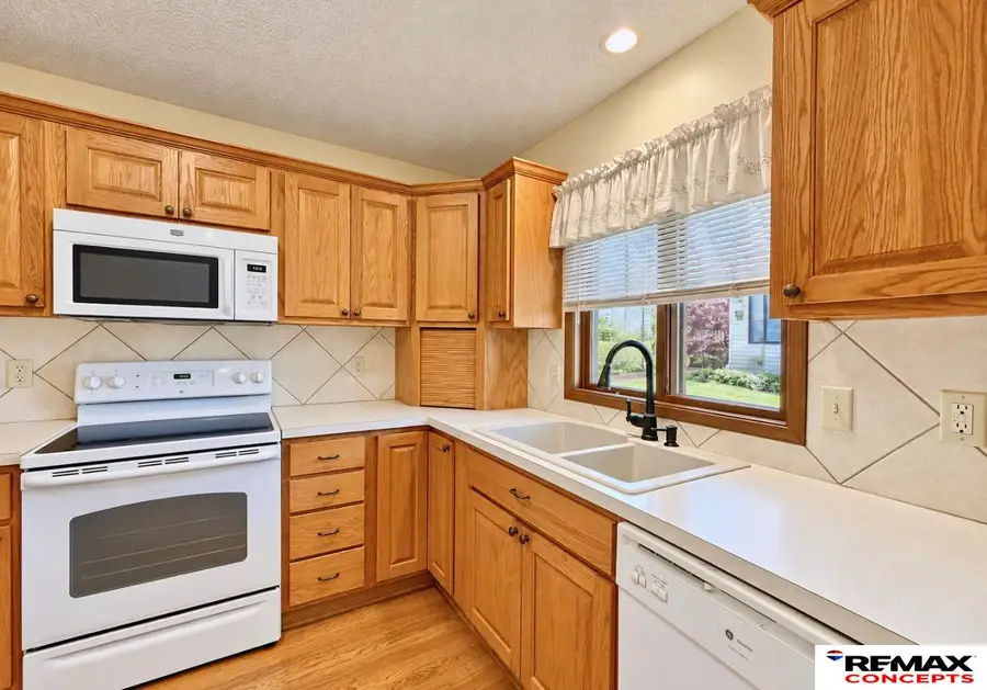 5724 Enterprise Drive, Lincoln, NE 68521 - #3