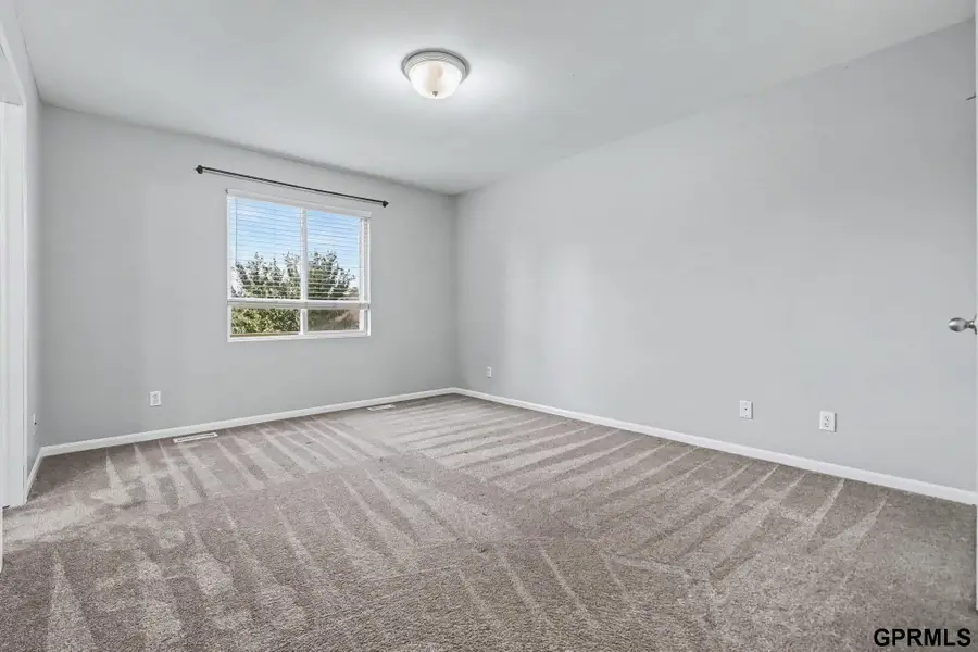19375 V Street, Omaha, NE 68135 - #3