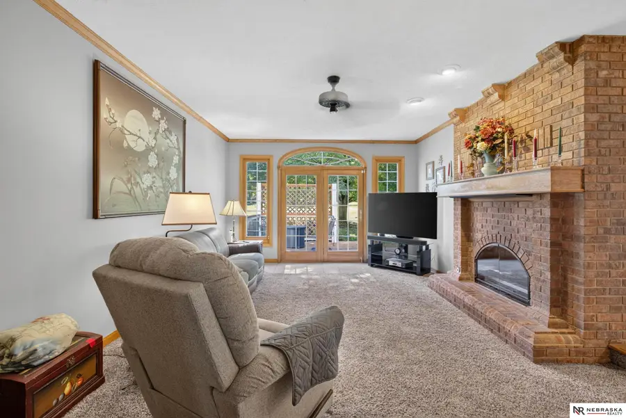 21707 Cimarron Road, Elkhorn, NE 68022 - #3