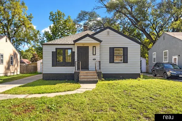 3929 N 42nd Street, Omaha, NE 68111