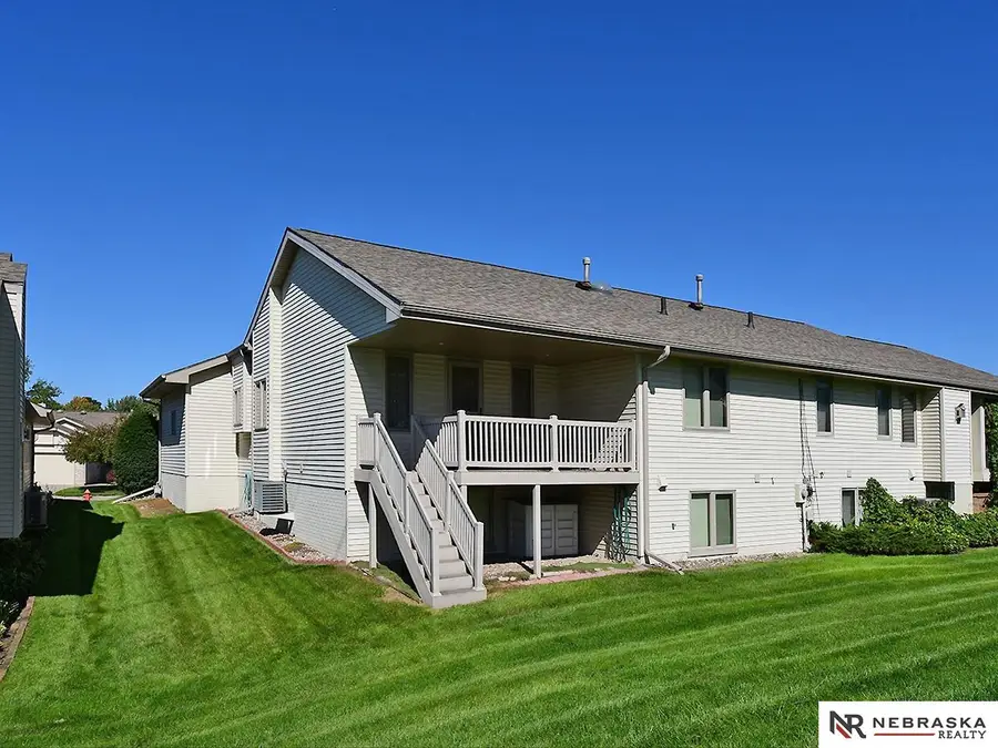 7825 Stonewall Court, Lincoln, NE 68506 - #3