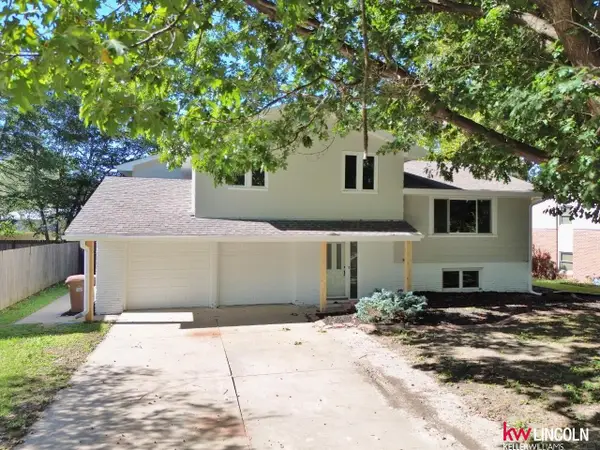 431 Driftwood Drive, Lincoln, NE 68510
