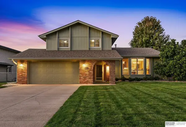 11006 Sahler Street, Omaha, NE 68164