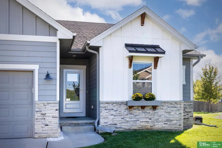 10591 S 112th Street, Papillion, NE 68046 - #3