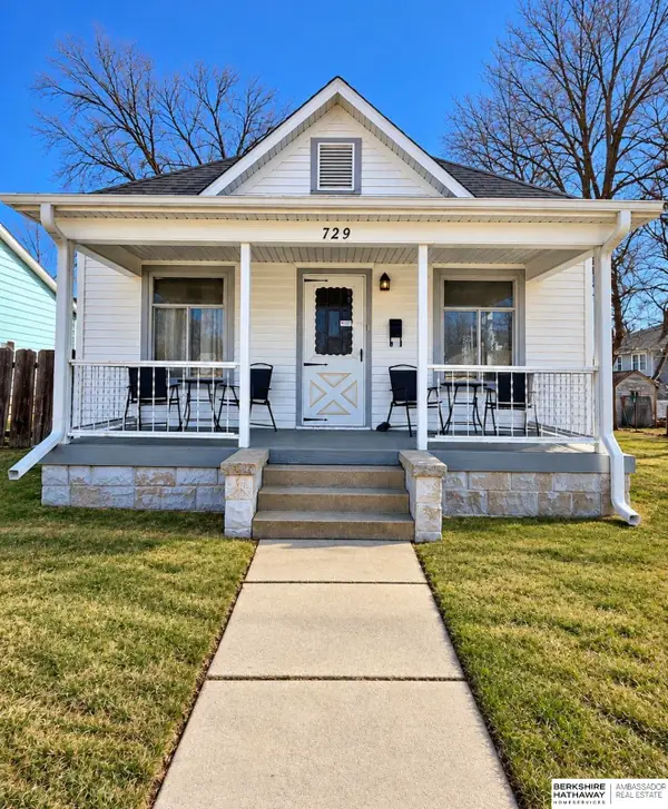 729 E 13th Street, Crete, NE 68333