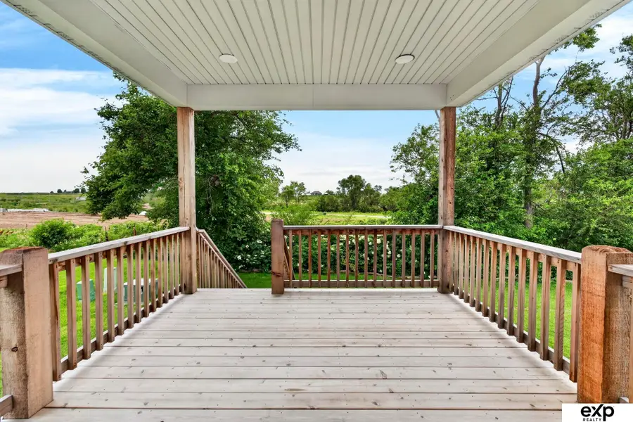 20882 Camelback Avenue, Gretna, NE 68028 - #2