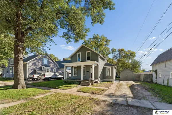 832 N L Street, Fremont, NE 68025