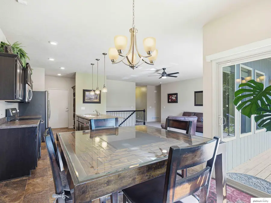 6635 Michael Circle, Papillion, NE 68133 - #3