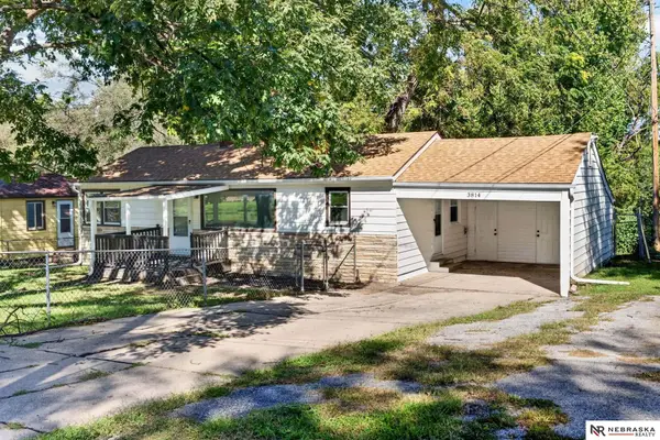 3814 Pinkney Street, Omaha, NE 68111