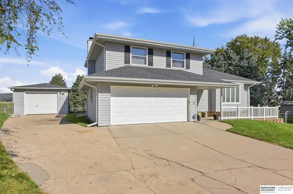 10632 M Street, Omaha, NE 68127