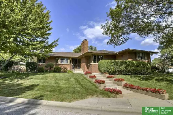 6102 Burt Street, Omaha, NE 68132