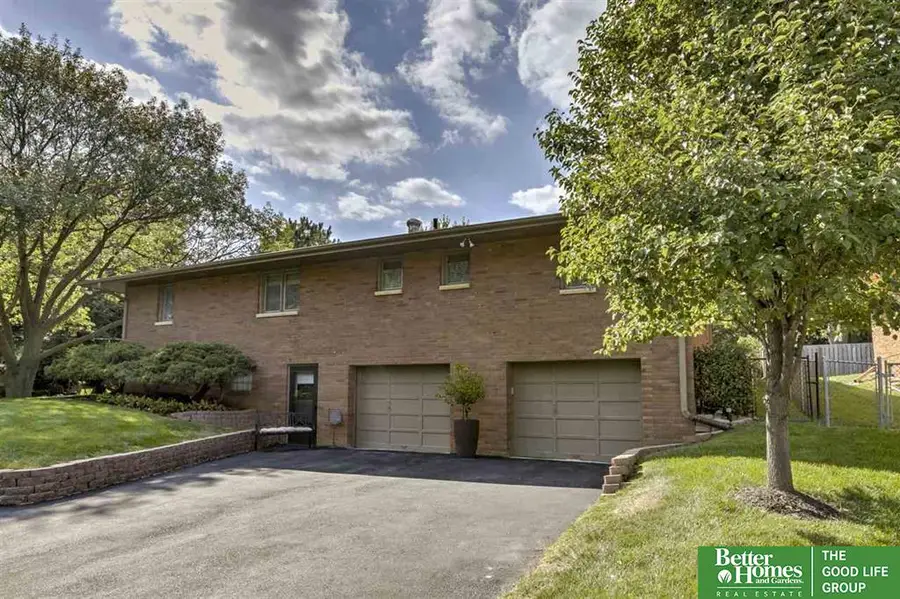 6102 Burt Street, Omaha, NE 68132 - #2