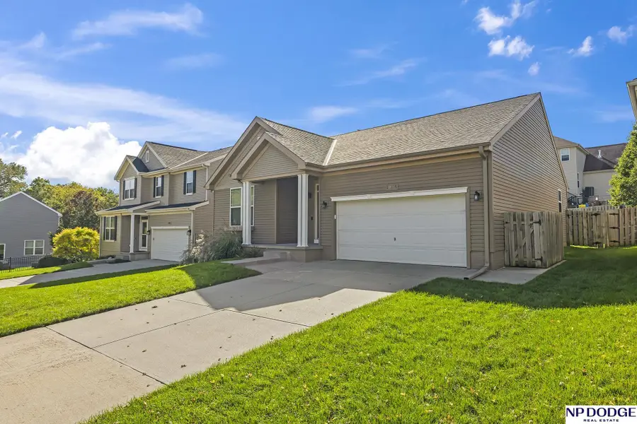 20815 Charles Street, Elkhorn, NE 68022 - #2