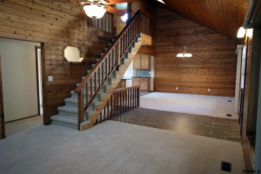916 Bellevue Boulevard N, Bellevue, NE 68005 - #2