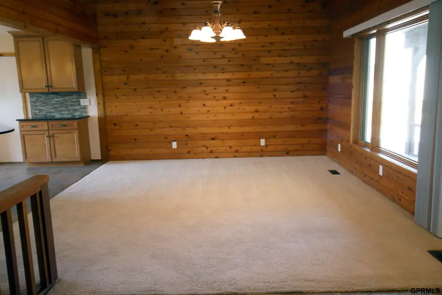 916 Bellevue Boulevard N, Bellevue, NE 68005 - #3