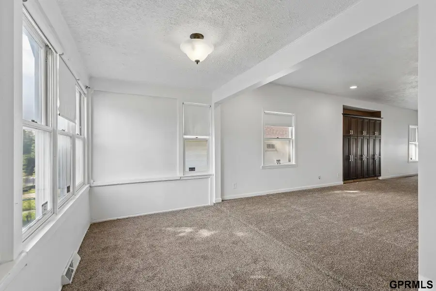 1824 N 32nd Street, Omaha, NE 68111 - #2