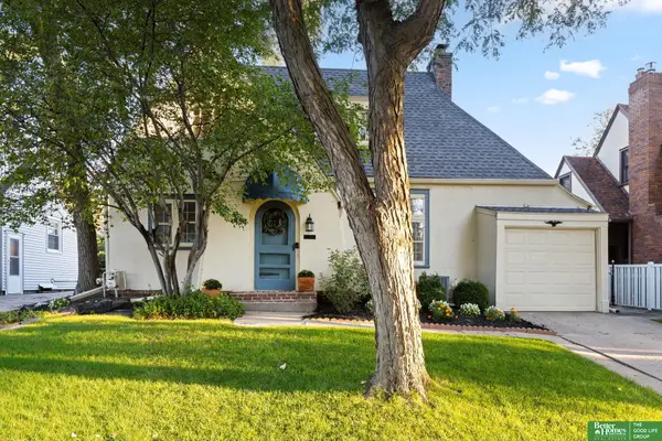 4432 Pine Street, Omaha, NE 68105