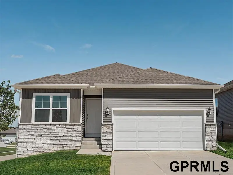 11465 White Pine Drive, Papillion, NE 68046 - #1