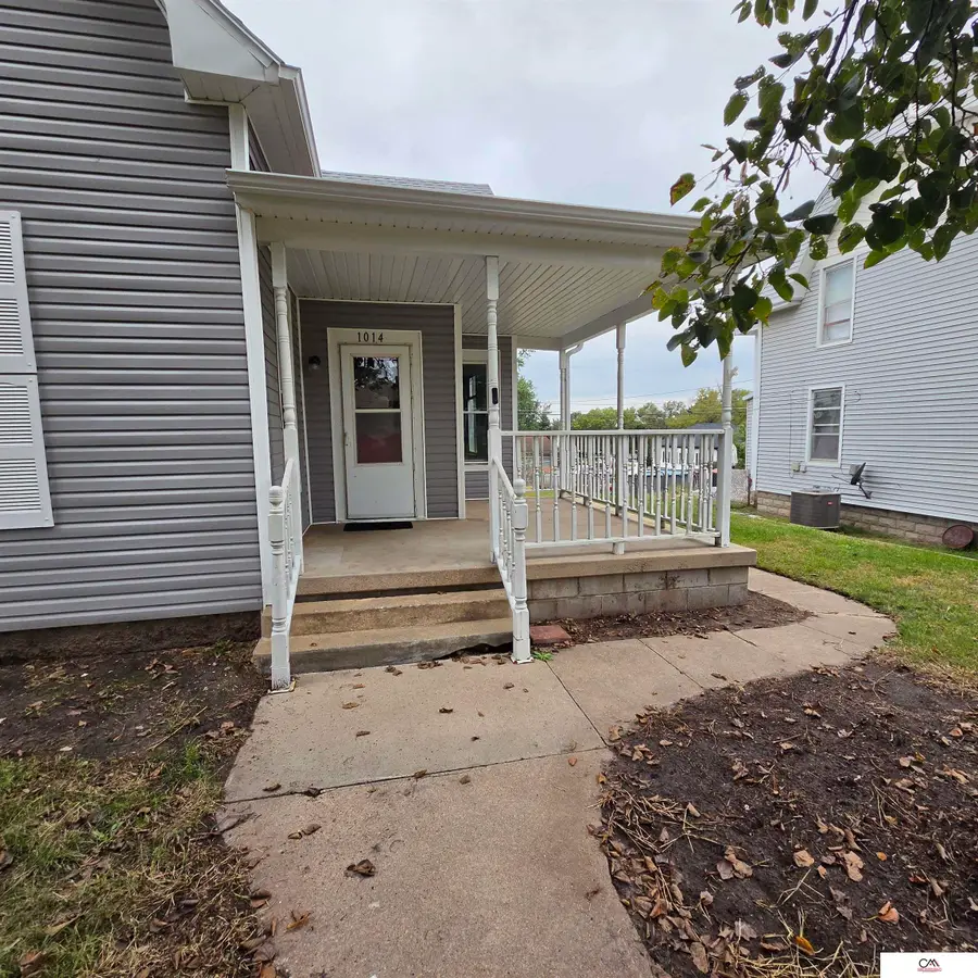 1014 5th Street, Fairbury, NE 68352 - #2