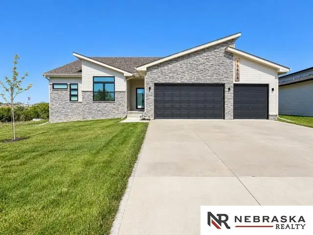10604 Lake Tahoe Drive, Papillion, NE 68046 - #1
