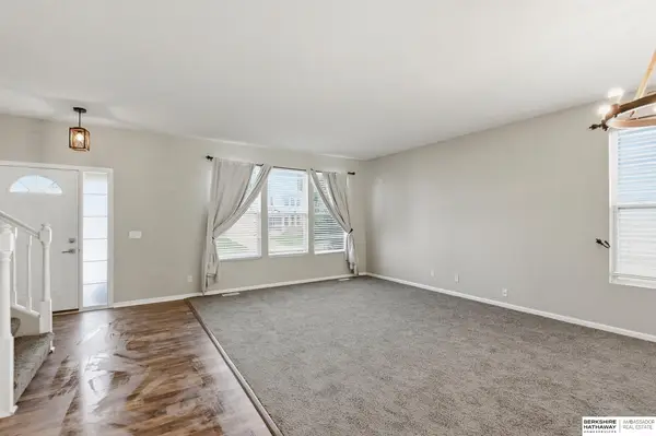 18905 B Street, Omaha, NE 68130